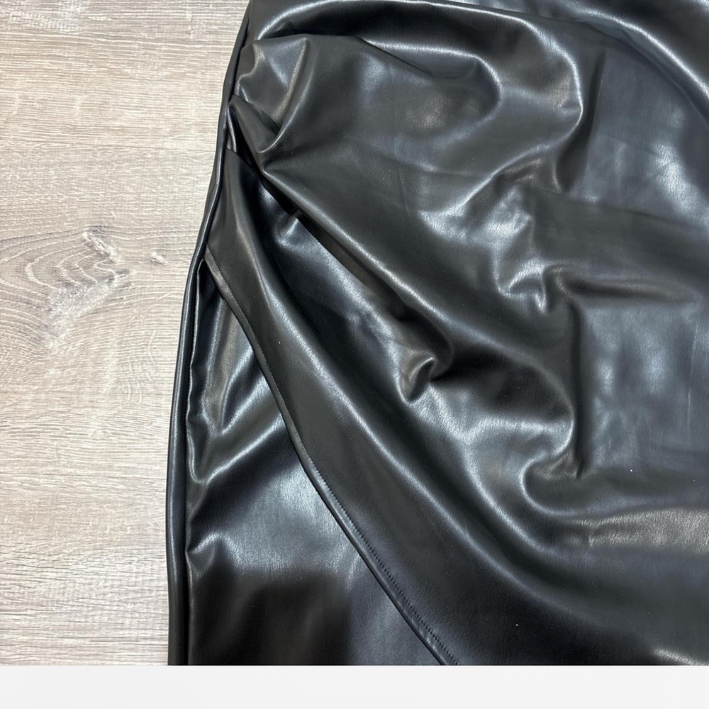 Black Faux Leather Draped Wrap Midi Skirt Size Medium - Picture 6 of 9